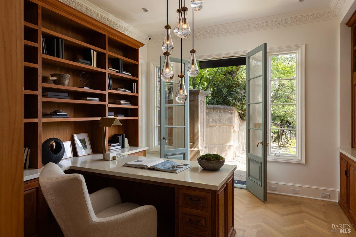 Detail Gallery Image 30 of 59 For 27 Upper Rd, Ross,  CA 94957 - 8 Beds | 8/1 Baths