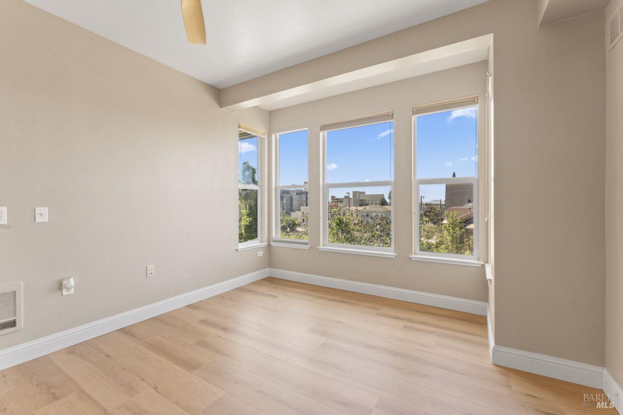 Detail Gallery Image 16 of 29 For 655 12th St #311,  Oakland,  CA 94607 - 2 Beds | 2 Baths