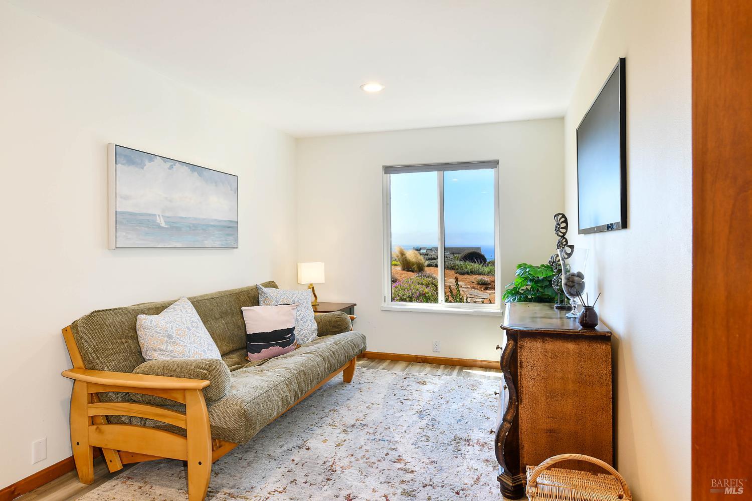 Detail Gallery Image 31 of 58 For 590 Swan Dr, Bodega Bay,  CA 94923 - 3 Beds | 3 Baths