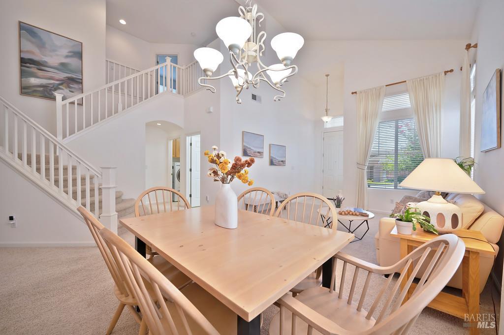 Detail Gallery Image 8 of 40 For 2432 Skyview Cir, Fairfield,  CA 94534 - 4 Beds | 2/1 Baths