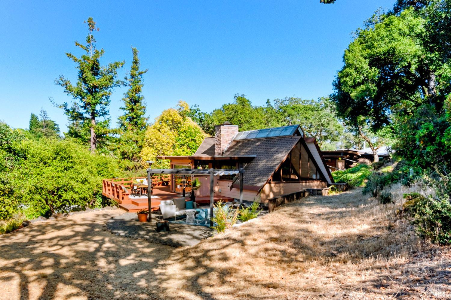 Detail Gallery Image 51 of 52 For 2140 Hyland Ct, Santa Rosa,  CA 95404 - 3 Beds | 2 Baths