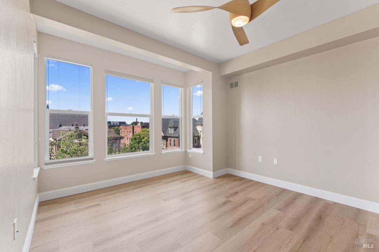 Detail Gallery Image 13 of 29 For 655 12th St #311,  Oakland,  CA 94607 - 2 Beds | 2 Baths