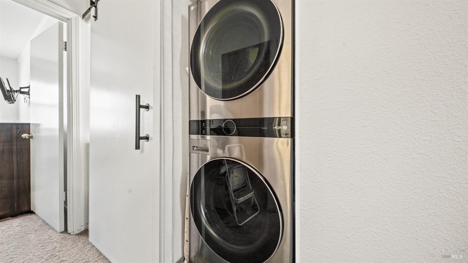 Detail Gallery Image 13 of 20 For 1532 Pinebrook Pl, Santa Rosa,  CA 95403 - 2 Beds | 1/1 Baths