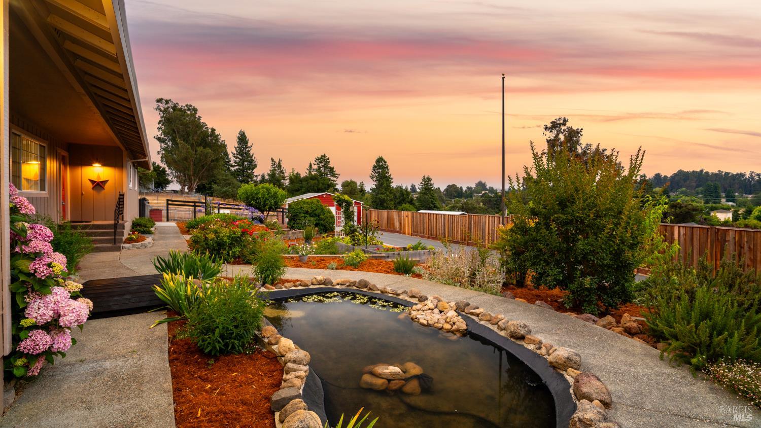 Detail Gallery Image 5 of 53 For 4175 Woodworth Rd, Sebastopol,  CA 95472 - 3 Beds | 2 Baths
