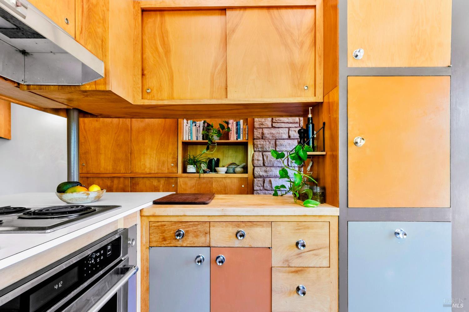 Detail Gallery Image 25 of 52 For 2140 Hyland Ct, Santa Rosa,  CA 95404 - 3 Beds | 2 Baths