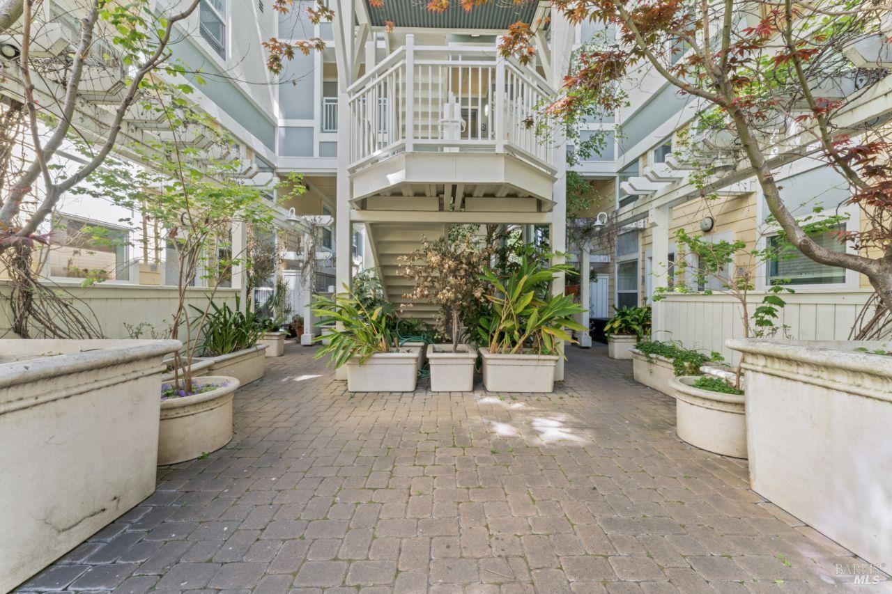 Detail Gallery Image 27 of 29 For 655 12th St #311,  Oakland,  CA 94607 - 2 Beds | 2 Baths