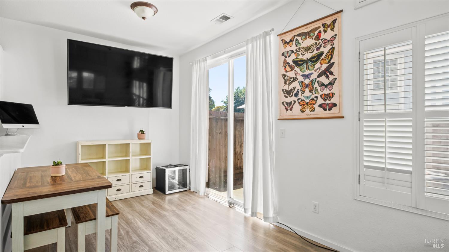 Detail Gallery Image 7 of 20 For 1532 Pinebrook Pl, Santa Rosa,  CA 95403 - 2 Beds | 1/1 Baths