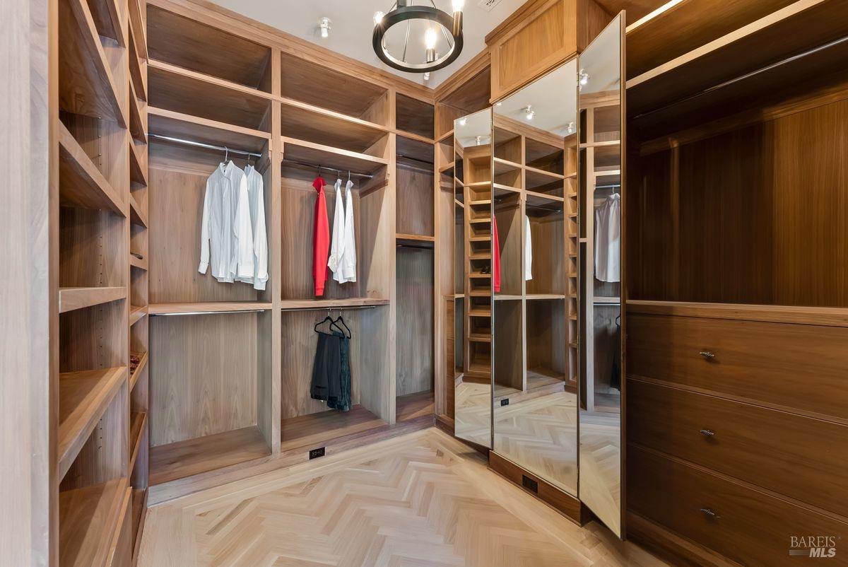 Detail Gallery Image 26 of 59 For 27 Upper Rd, Ross,  CA 94957 - 8 Beds | 8/1 Baths