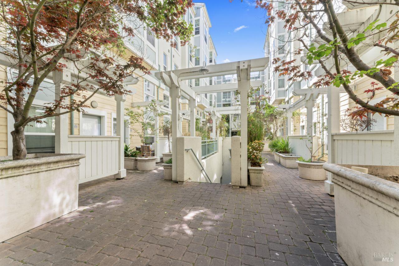 Detail Gallery Image 26 of 29 For 655 12th St #311,  Oakland,  CA 94607 - 2 Beds | 2 Baths