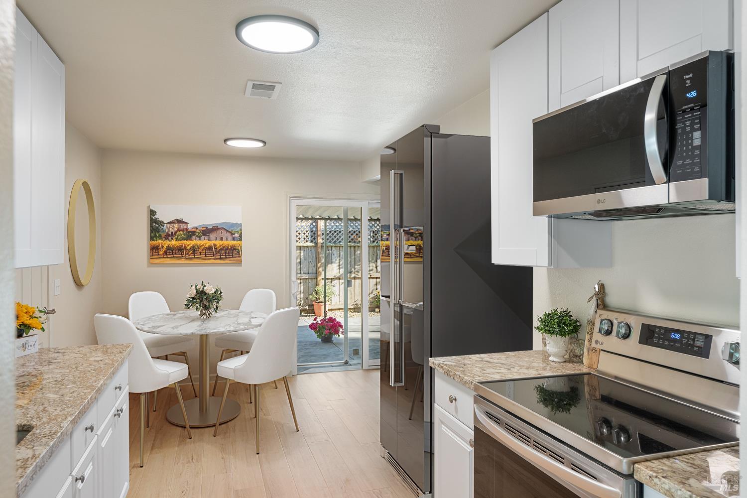 Detail Gallery Image 12 of 55 For 15384 Marty Dr, Glen Ellen,  CA 95442 - 3 Beds | 1 Baths