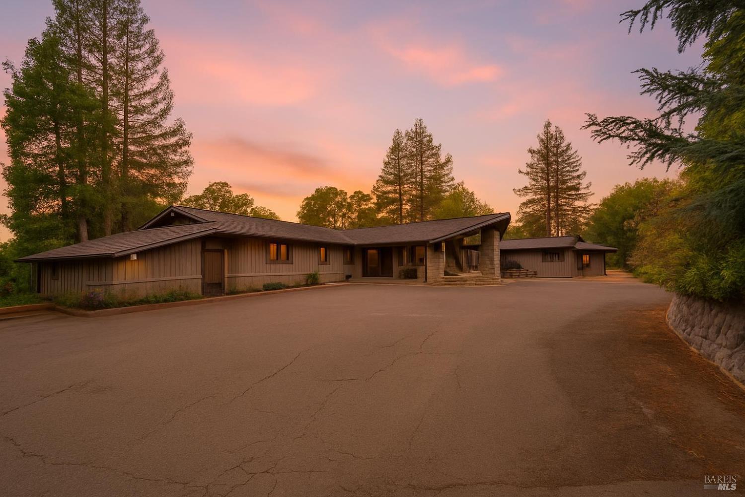 Detail Gallery Image 1 of 1 For 1340 Vista Verde Rd, Ukiah,  CA 95482 - 3 Beds | 2/1 Baths