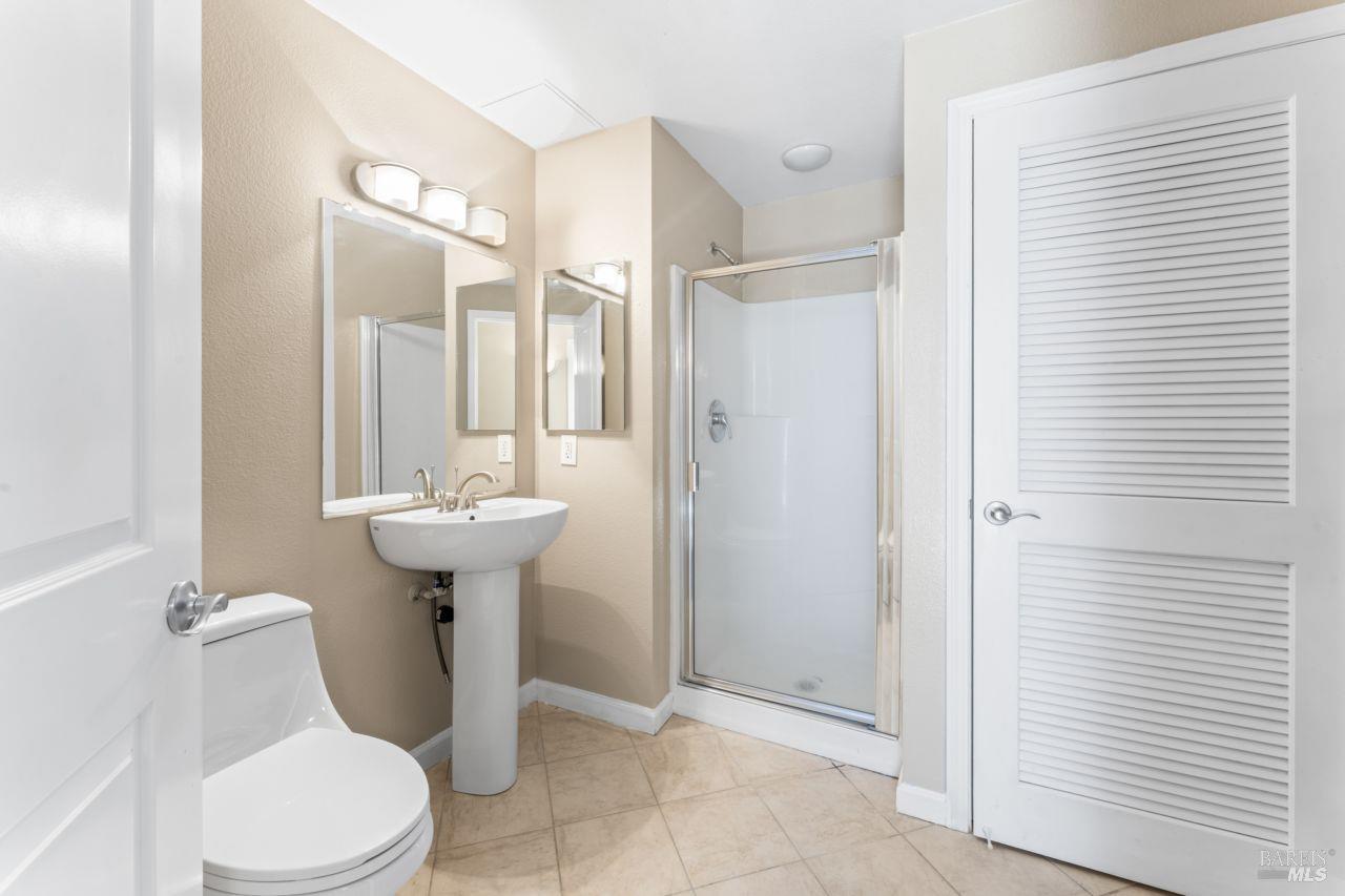 Detail Gallery Image 4 of 29 For 655 12th St #311,  Oakland,  CA 94607 - 2 Beds | 2 Baths
