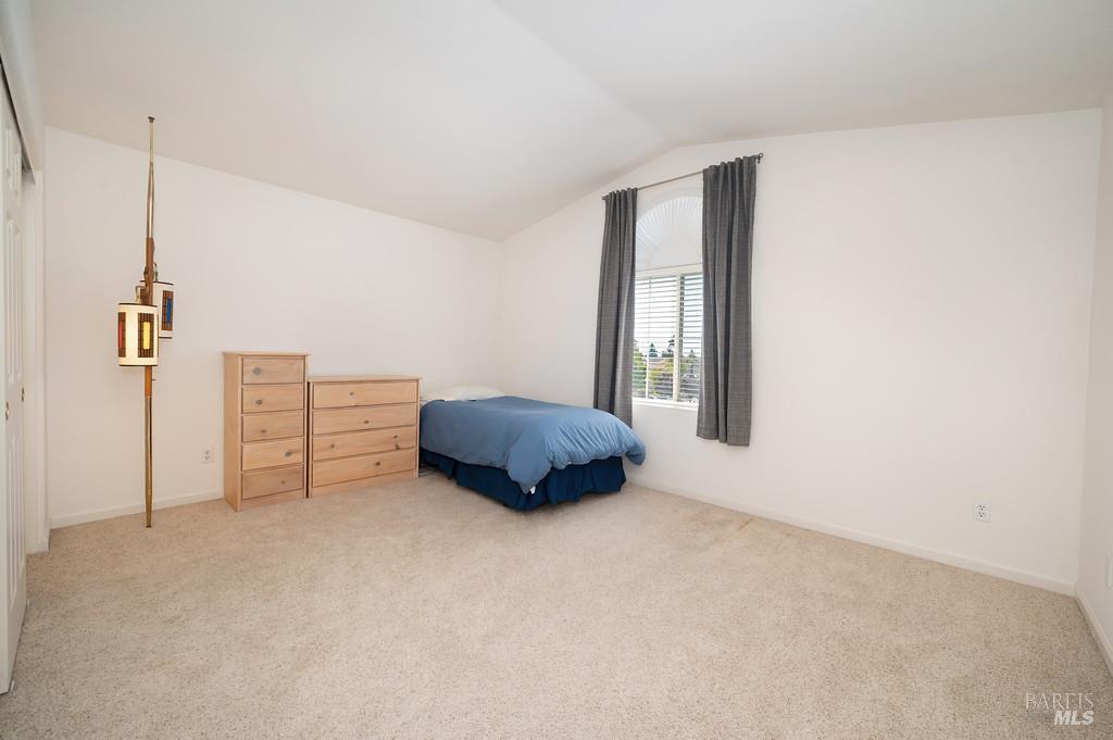 Detail Gallery Image 23 of 40 For 2432 Skyview Cir, Fairfield,  CA 94534 - 4 Beds | 2/1 Baths