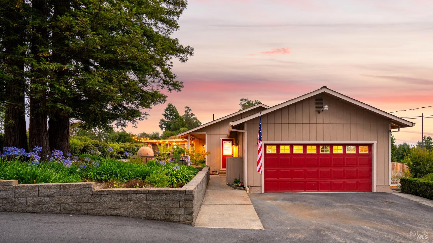 Detail Gallery Image 10 of 53 For 4175 Woodworth Rd, Sebastopol,  CA 95472 - 3 Beds | 2 Baths