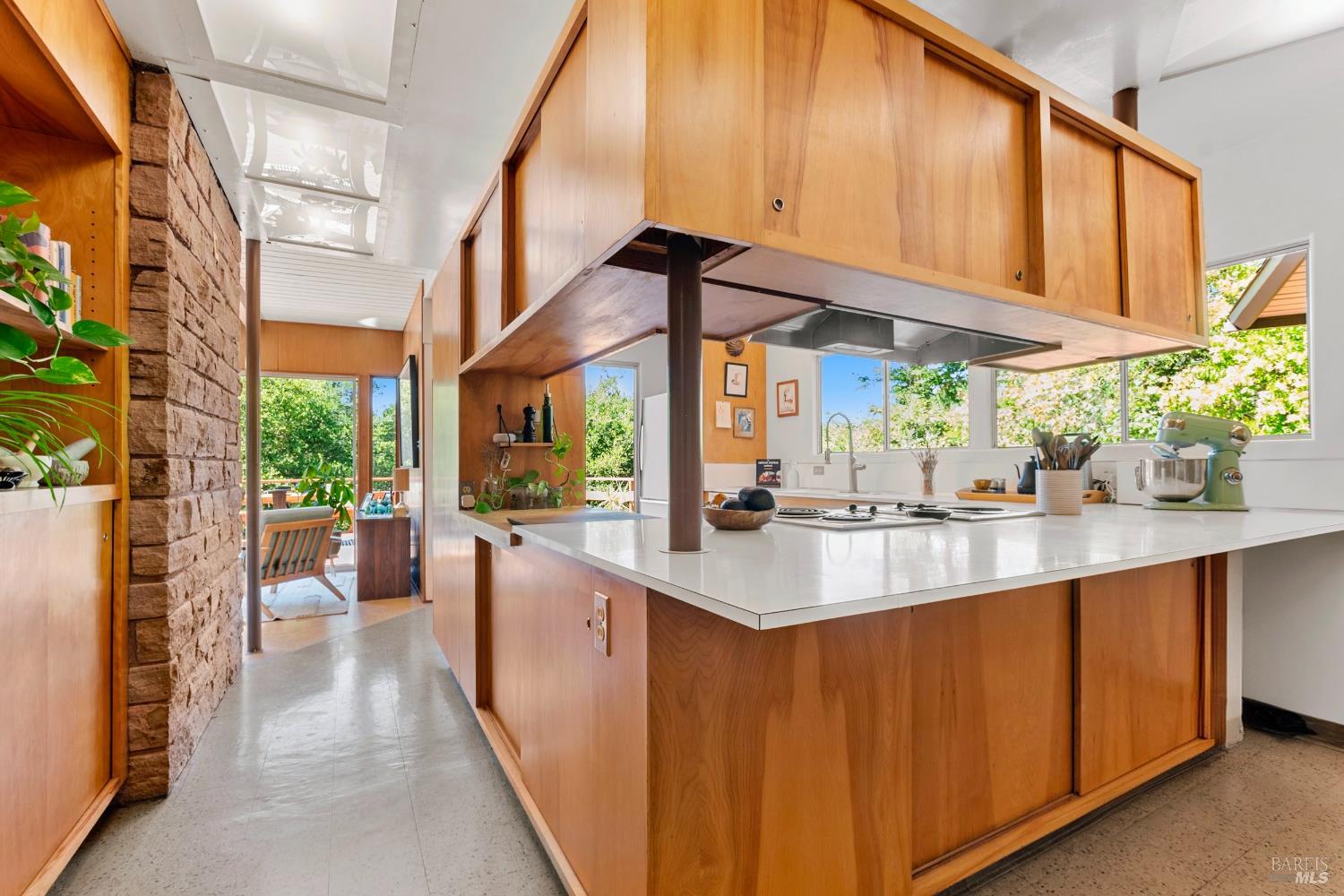 Detail Gallery Image 26 of 52 For 2140 Hyland Ct, Santa Rosa,  CA 95404 - 3 Beds | 2 Baths