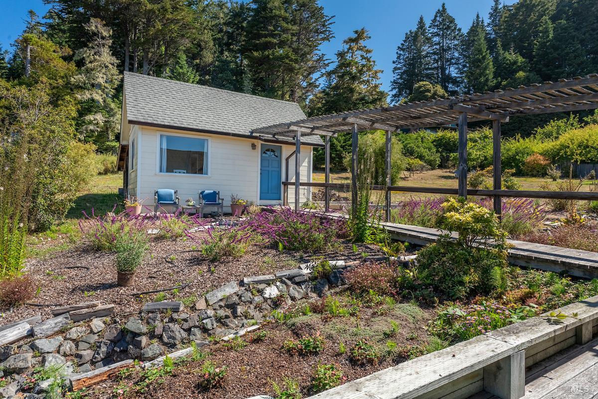 Detail Gallery Image 25 of 41 For 44700 Jackson St, Mendocino,  CA 95460 - 3 Beds | 1/1 Baths
