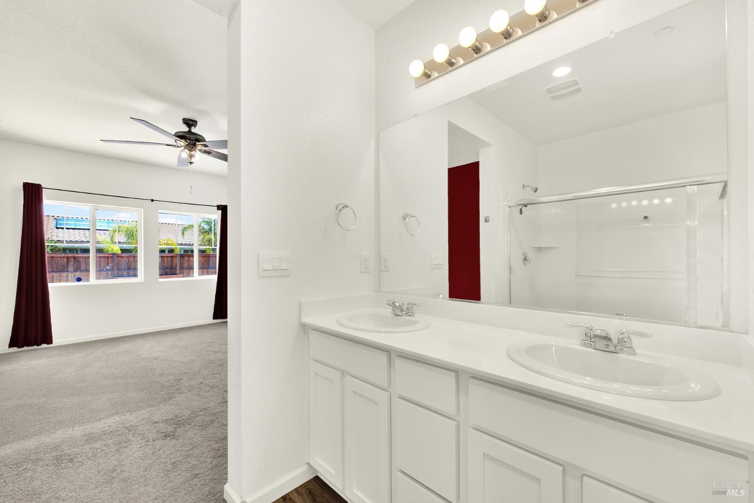 Detail Gallery Image 52 of 62 For 635 Songbird Way, Dixon,  CA 95620 - 4 Beds | 2 Baths