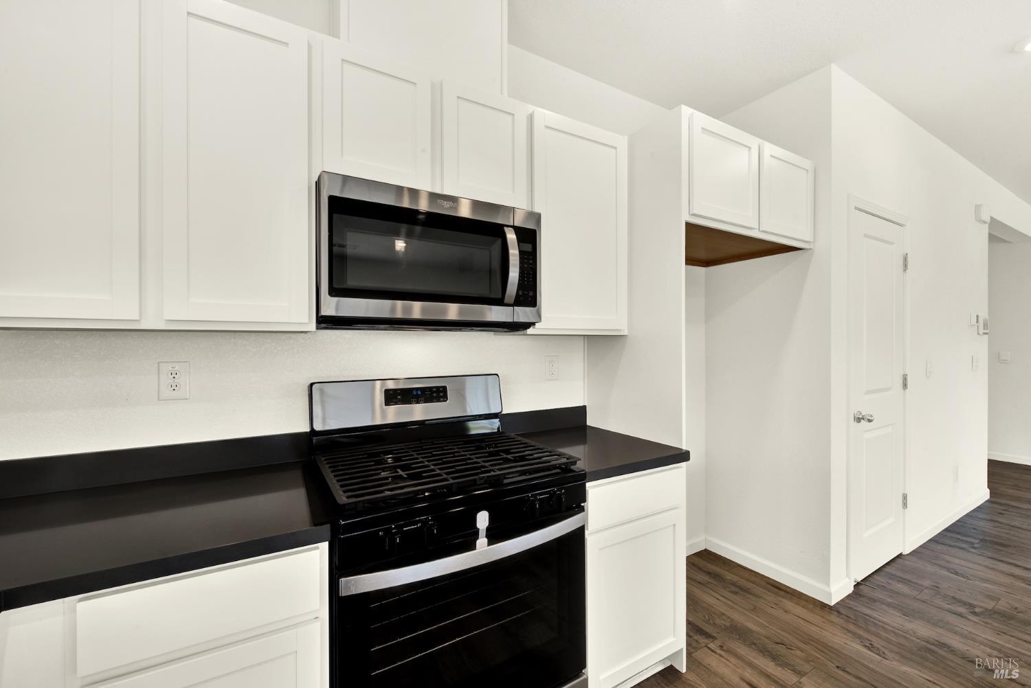 Detail Gallery Image 26 of 62 For 635 Songbird Way, Dixon,  CA 95620 - 4 Beds | 2 Baths