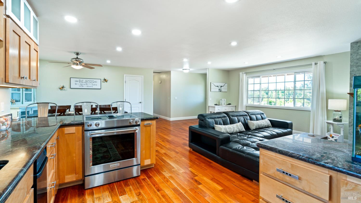 Detail Gallery Image 23 of 53 For 4175 Woodworth Rd, Sebastopol,  CA 95472 - 3 Beds | 2 Baths