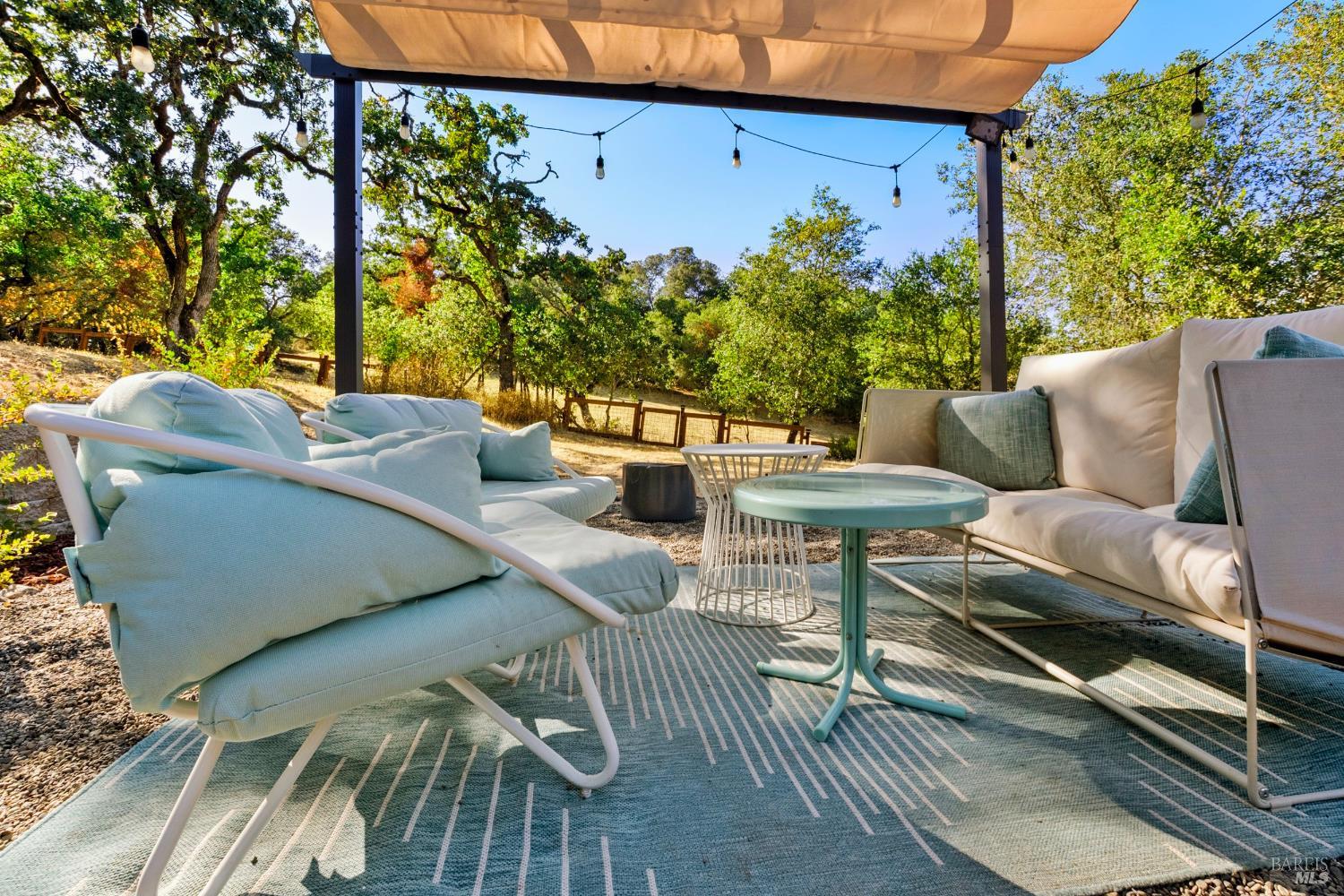 Detail Gallery Image 47 of 52 For 2140 Hyland Ct, Santa Rosa,  CA 95404 - 3 Beds | 2 Baths