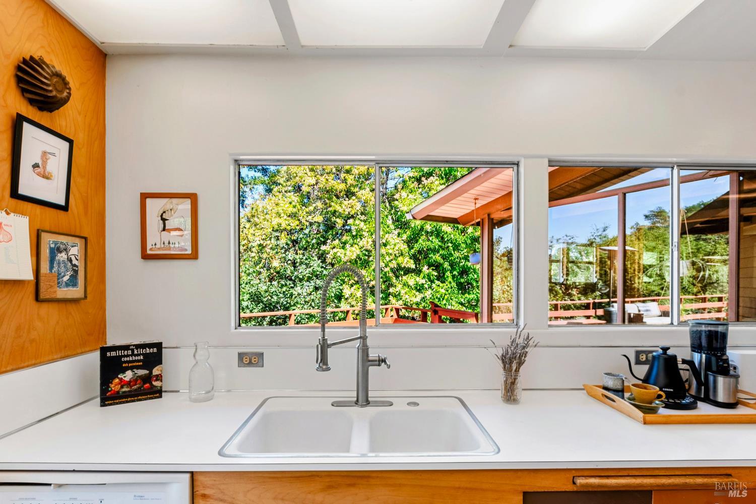 Detail Gallery Image 24 of 52 For 2140 Hyland Ct, Santa Rosa,  CA 95404 - 3 Beds | 2 Baths