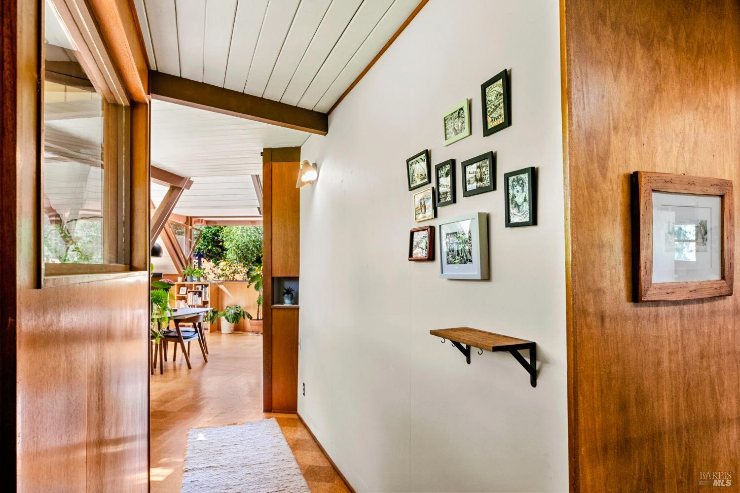 Detail Gallery Image 10 of 52 For 2140 Hyland Ct, Santa Rosa,  CA 95404 - 3 Beds | 2 Baths