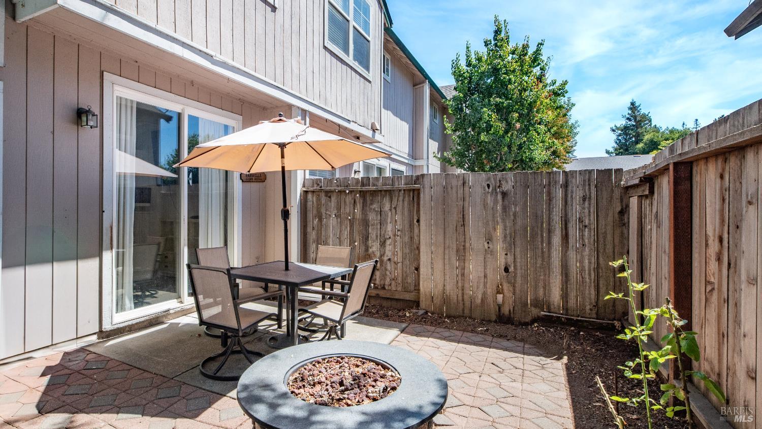Detail Gallery Image 19 of 20 For 1532 Pinebrook Pl, Santa Rosa,  CA 95403 - 2 Beds | 1/1 Baths