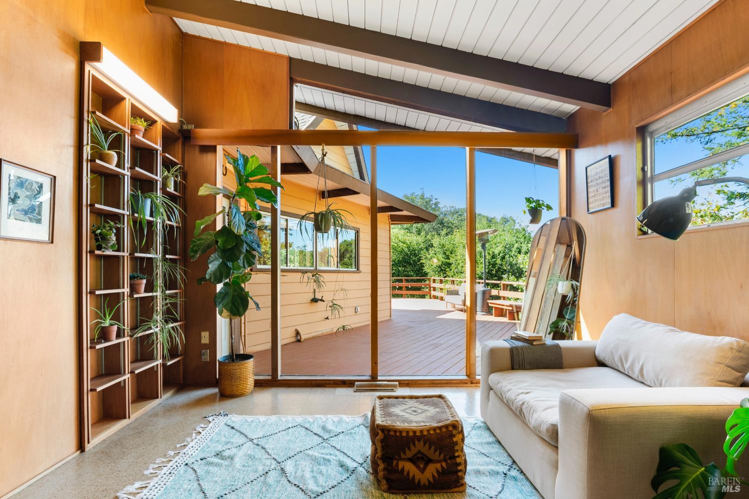 Detail Gallery Image 29 of 52 For 2140 Hyland Ct, Santa Rosa,  CA 95404 - 3 Beds | 2 Baths