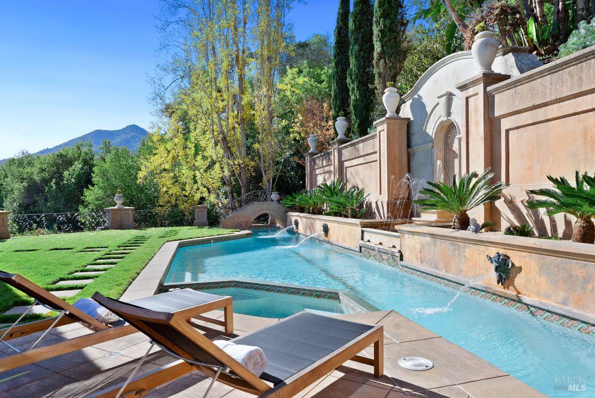 Detail Gallery Image 36 of 59 For 27 Upper Rd, Ross,  CA 94957 - 8 Beds | 8/1 Baths