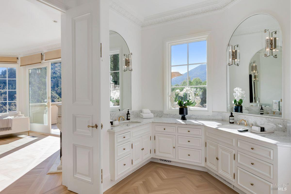 Detail Gallery Image 24 of 59 For 27 Upper Rd, Ross,  CA 94957 - 8 Beds | 8/1 Baths