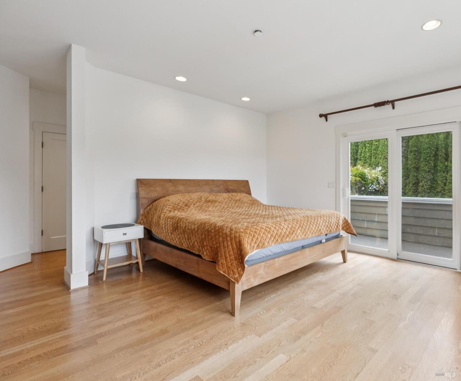 Detail Gallery Image 18 of 31 For 315 Villa Garden Dr, Mill Valley,  CA 94941 - 4 Beds | 3/1 Baths