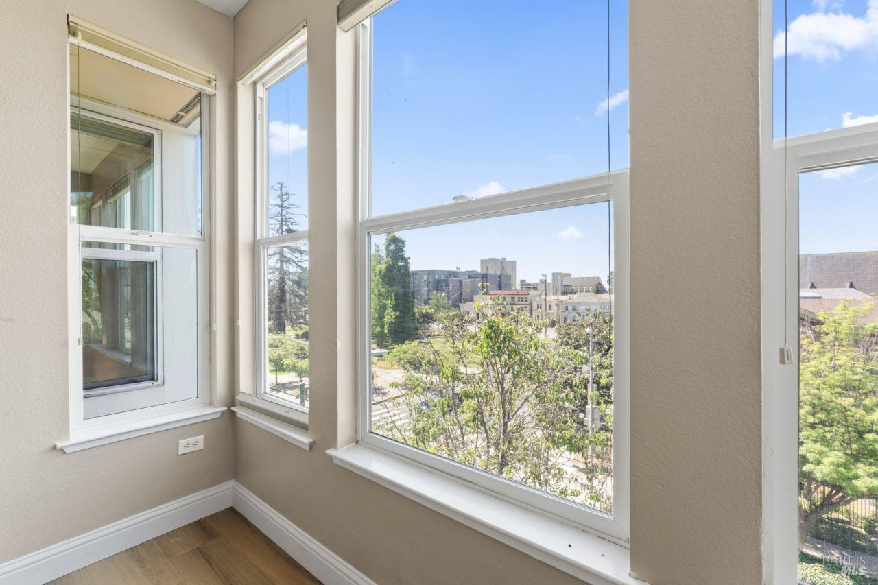 Detail Gallery Image 17 of 29 For 655 12th St #311,  Oakland,  CA 94607 - 2 Beds | 2 Baths