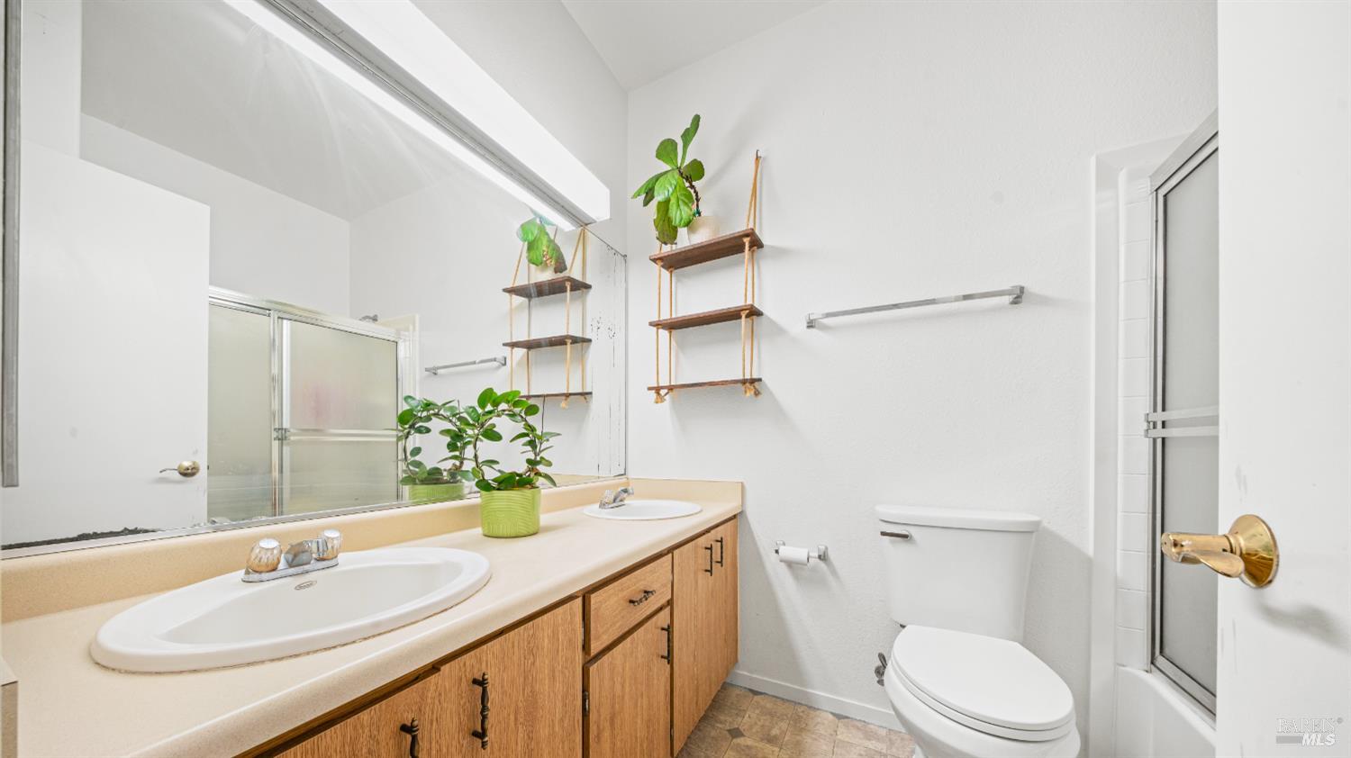 Detail Gallery Image 18 of 20 For 1532 Pinebrook Pl, Santa Rosa,  CA 95403 - 2 Beds | 1/1 Baths