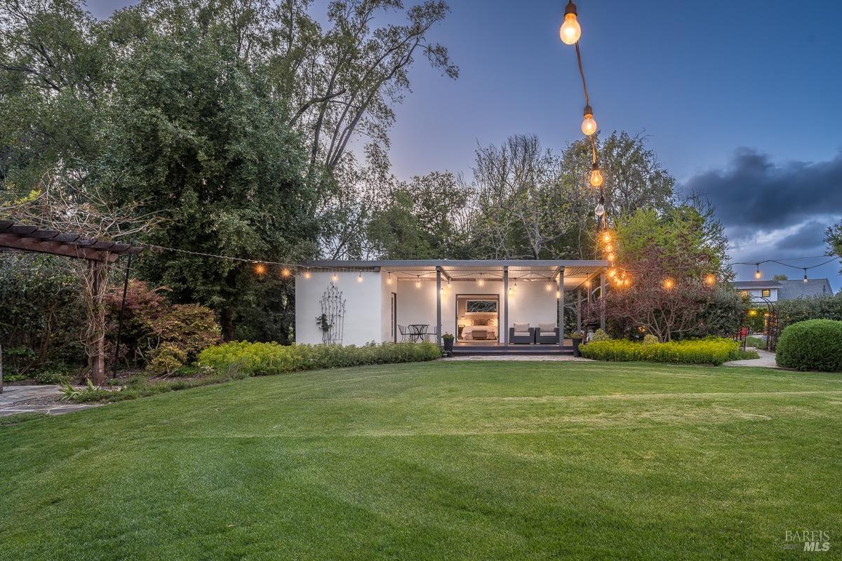 Detail Gallery Image 29 of 82 For 3061 Cuttings Wharf Rd, Napa,  CA 94559 - 4 Beds | 3 Baths