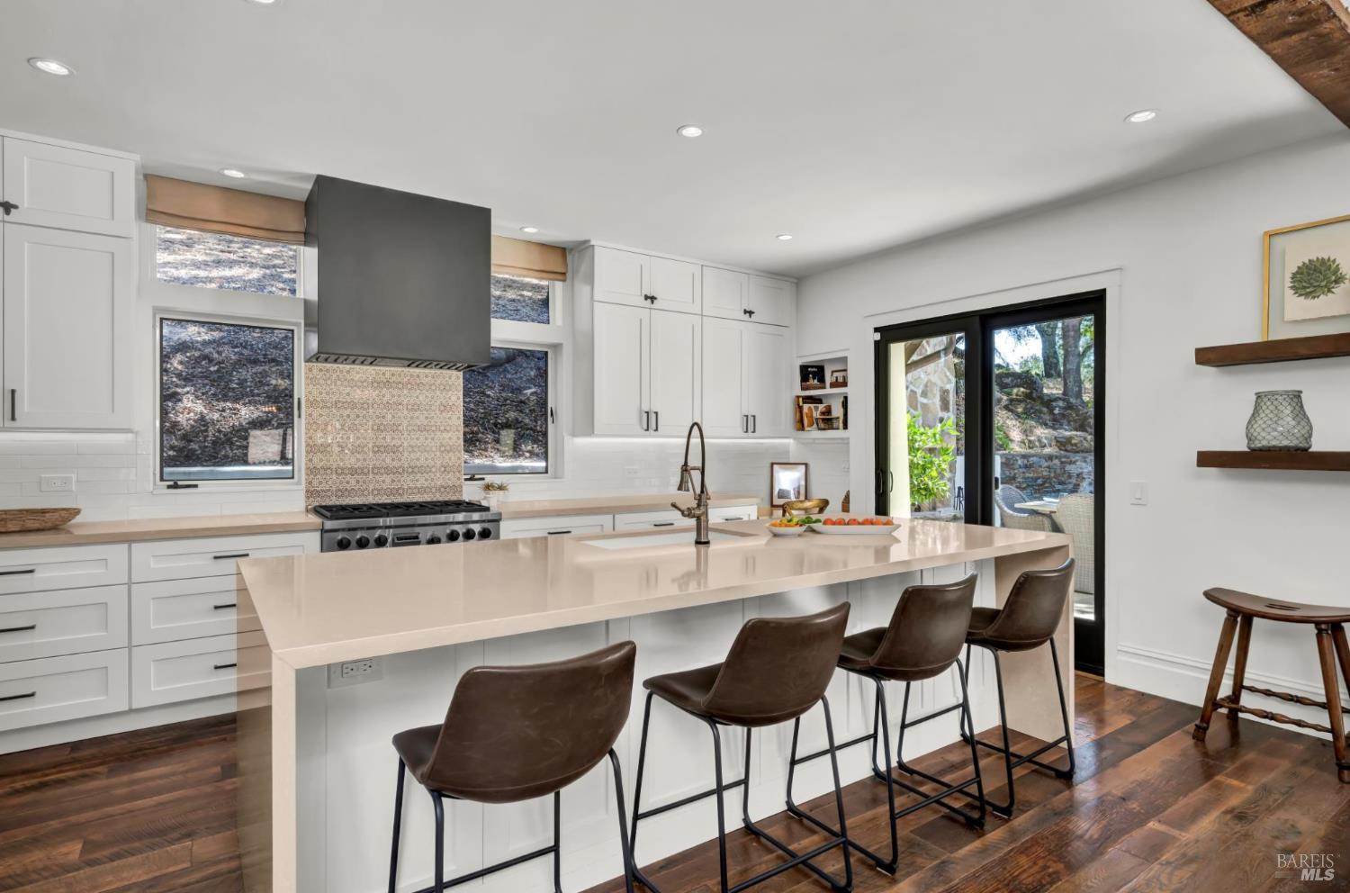 Detail Gallery Image 22 of 31 For 1700 Howell Mountain Rd, Saint Helena,  CA 94574 - 5 Beds | 4/1 Baths