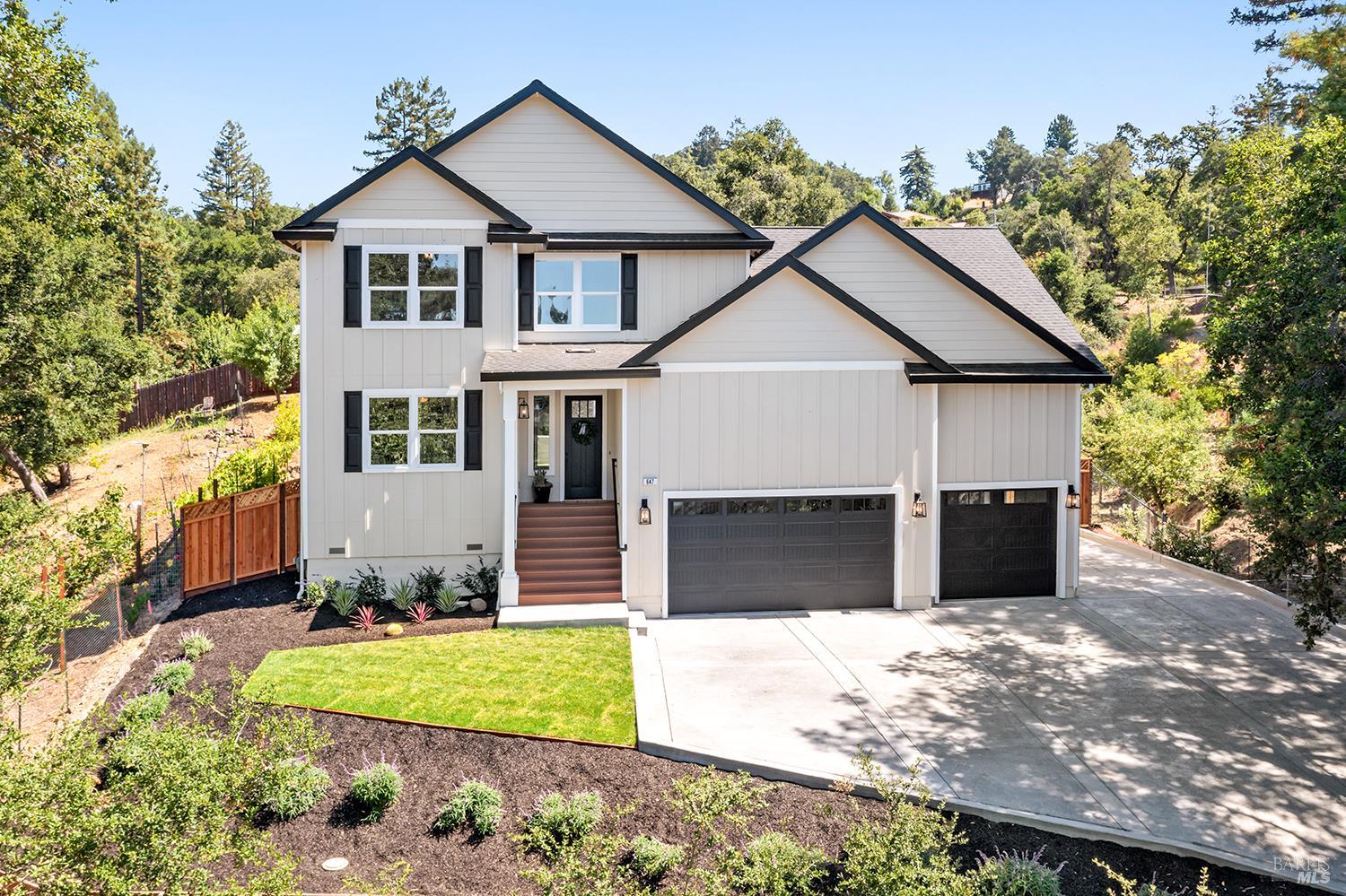 Detail Gallery Image 1 of 55 For 647 Greenview Dr, Santa Rosa,  CA 95403 - 4 Beds | 3 Baths