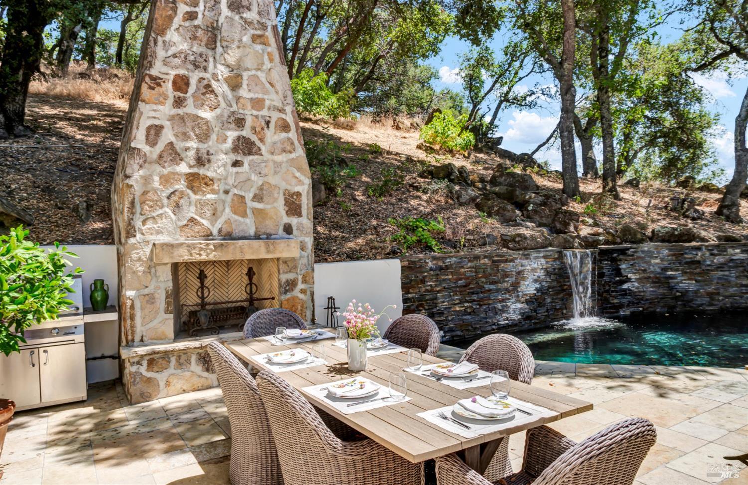 Detail Gallery Image 24 of 31 For 1700 Howell Mountain Rd, Saint Helena,  CA 94574 - 5 Beds | 4/1 Baths