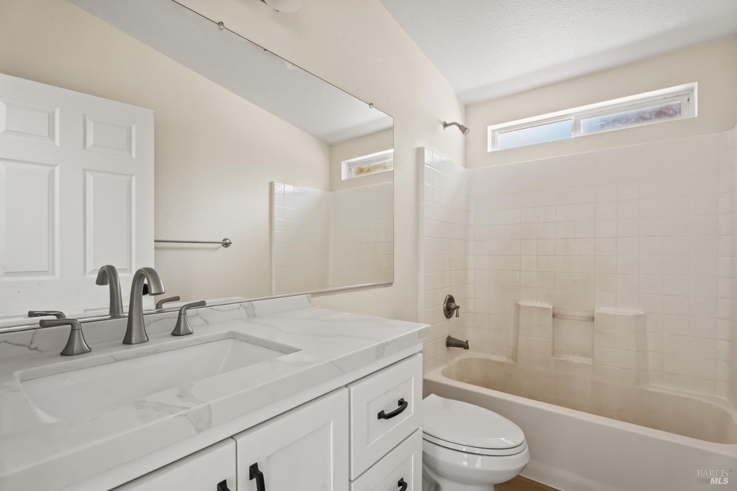 Detail Gallery Image 13 of 23 For 78611 Mina Rd, Covelo,  CA 95428 - 3 Beds | 2 Baths