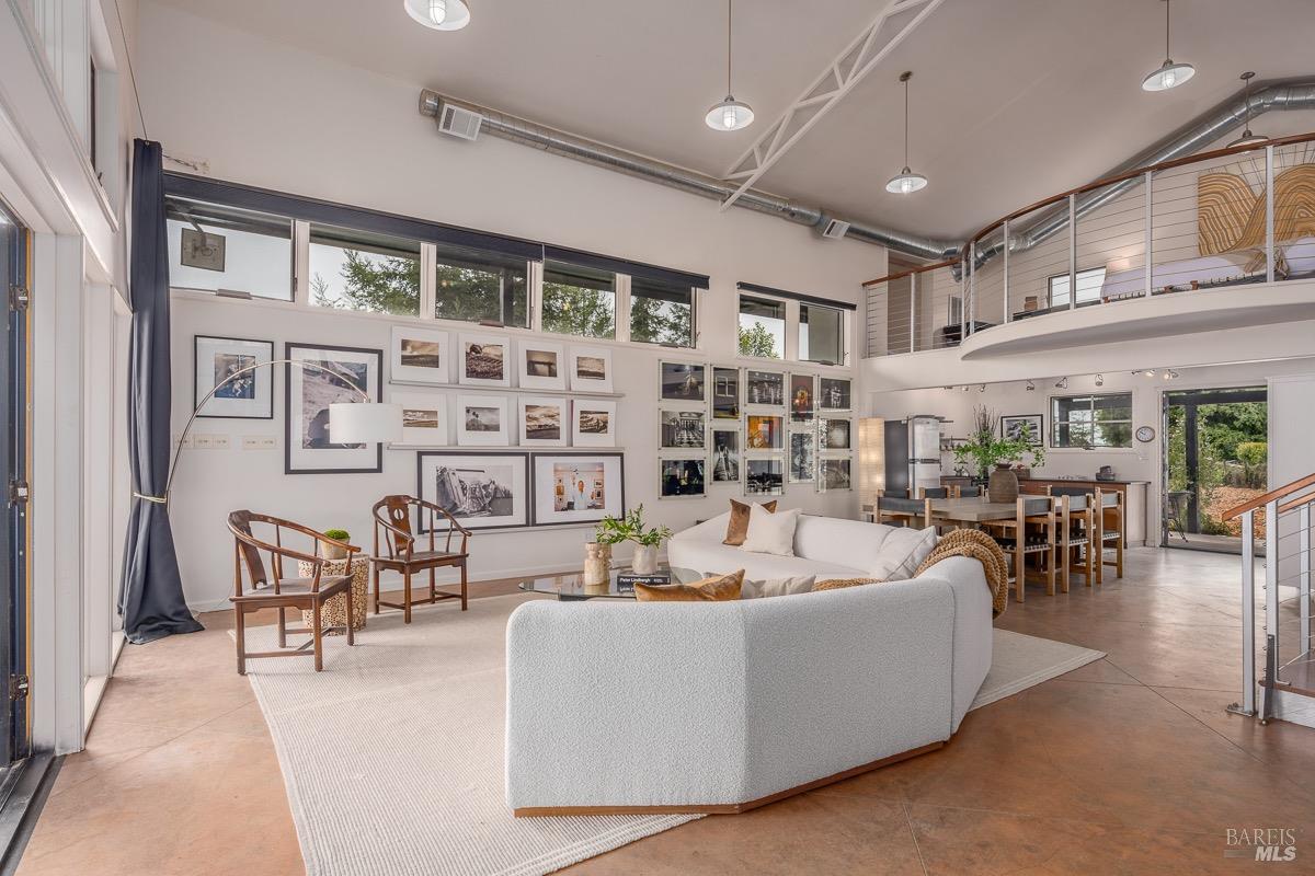 Detail Gallery Image 37 of 82 For 3061 Cuttings Wharf Rd, Napa,  CA 94559 - 4 Beds | 3 Baths