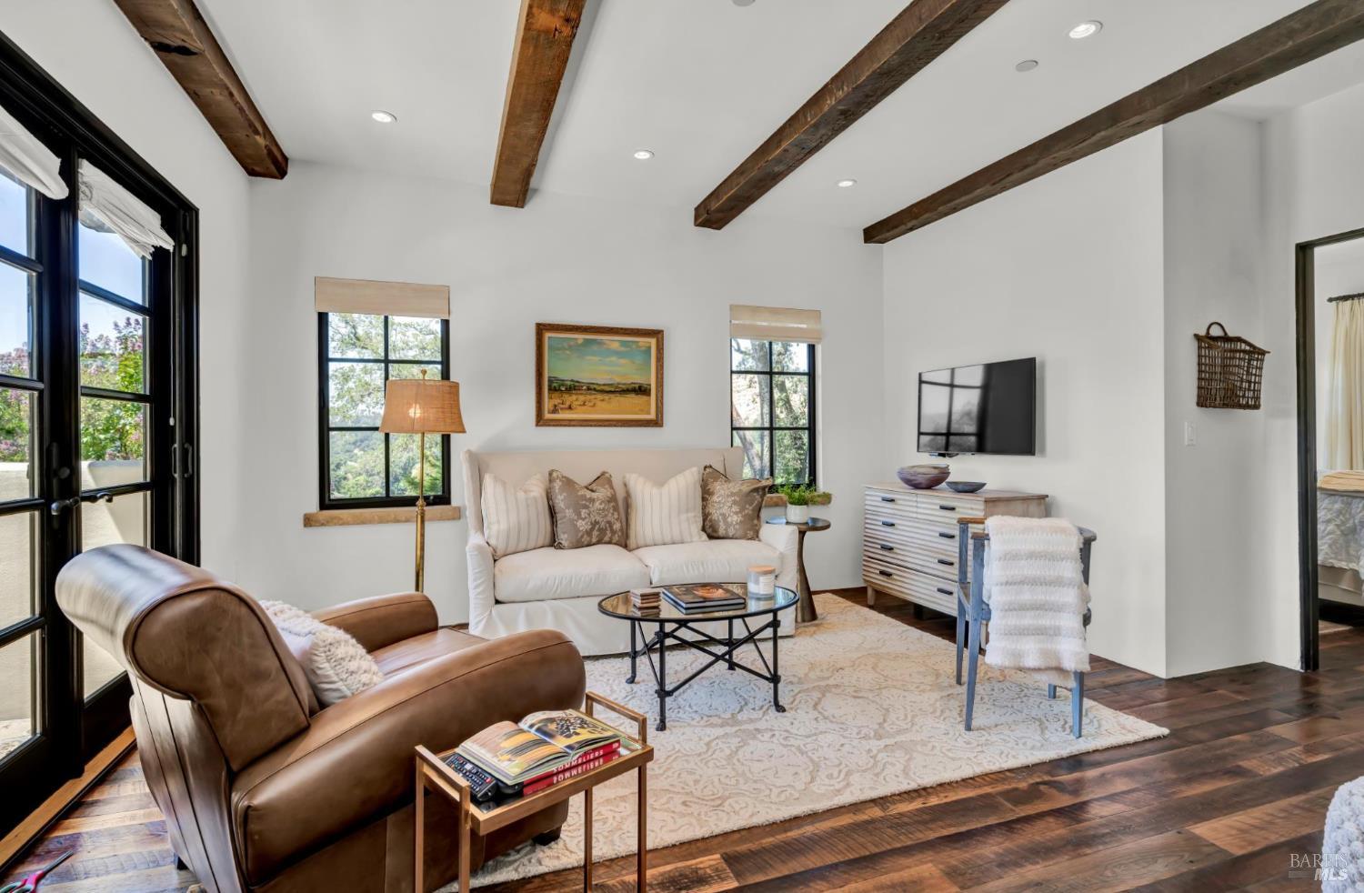 Detail Gallery Image 18 of 31 For 1700 Howell Mountain Rd, Saint Helena,  CA 94574 - 5 Beds | 4/1 Baths