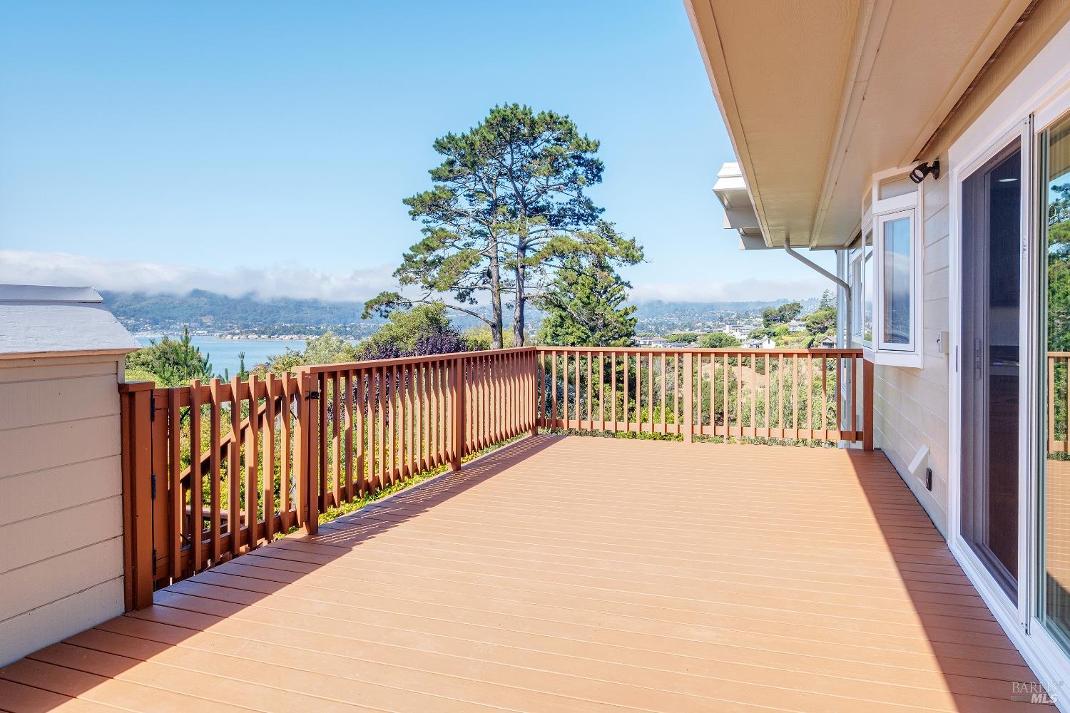 Detail Gallery Image 17 of 48 For 90 Geldert Dr, Tiburon,  CA 94920 - 3 Beds | 2/1 Baths