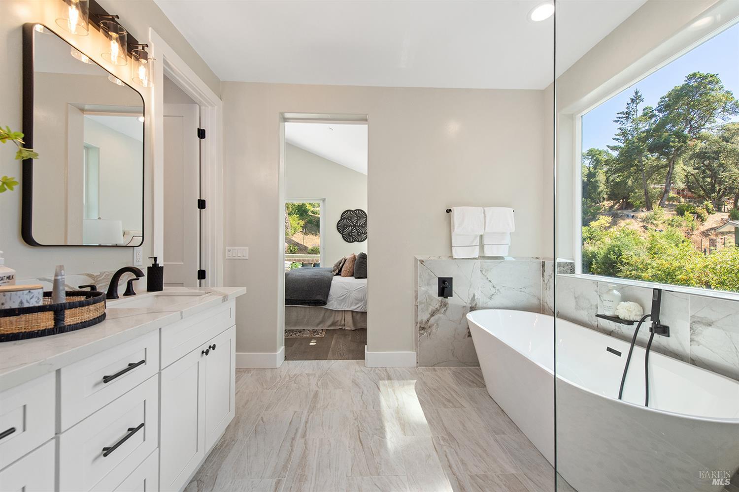Detail Gallery Image 30 of 55 For 647 Greenview Dr, Santa Rosa,  CA 95403 - 4 Beds | 3 Baths