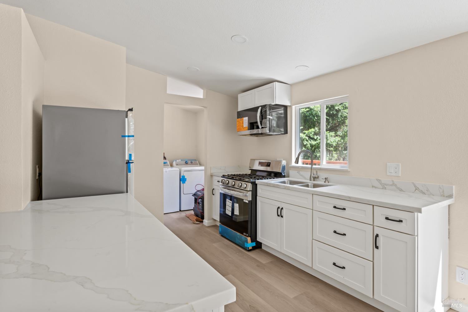 Detail Gallery Image 7 of 23 For 78611 Mina Rd, Covelo,  CA 95428 - 3 Beds | 2 Baths