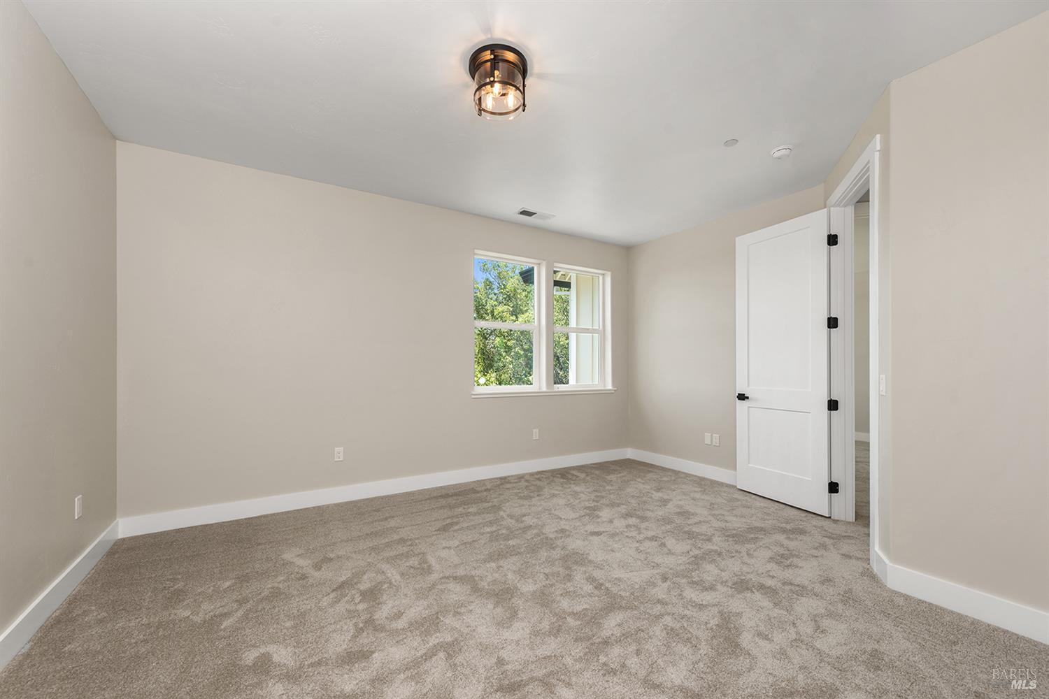 Detail Gallery Image 42 of 55 For 647 Greenview Dr, Santa Rosa,  CA 95403 - 4 Beds | 3 Baths