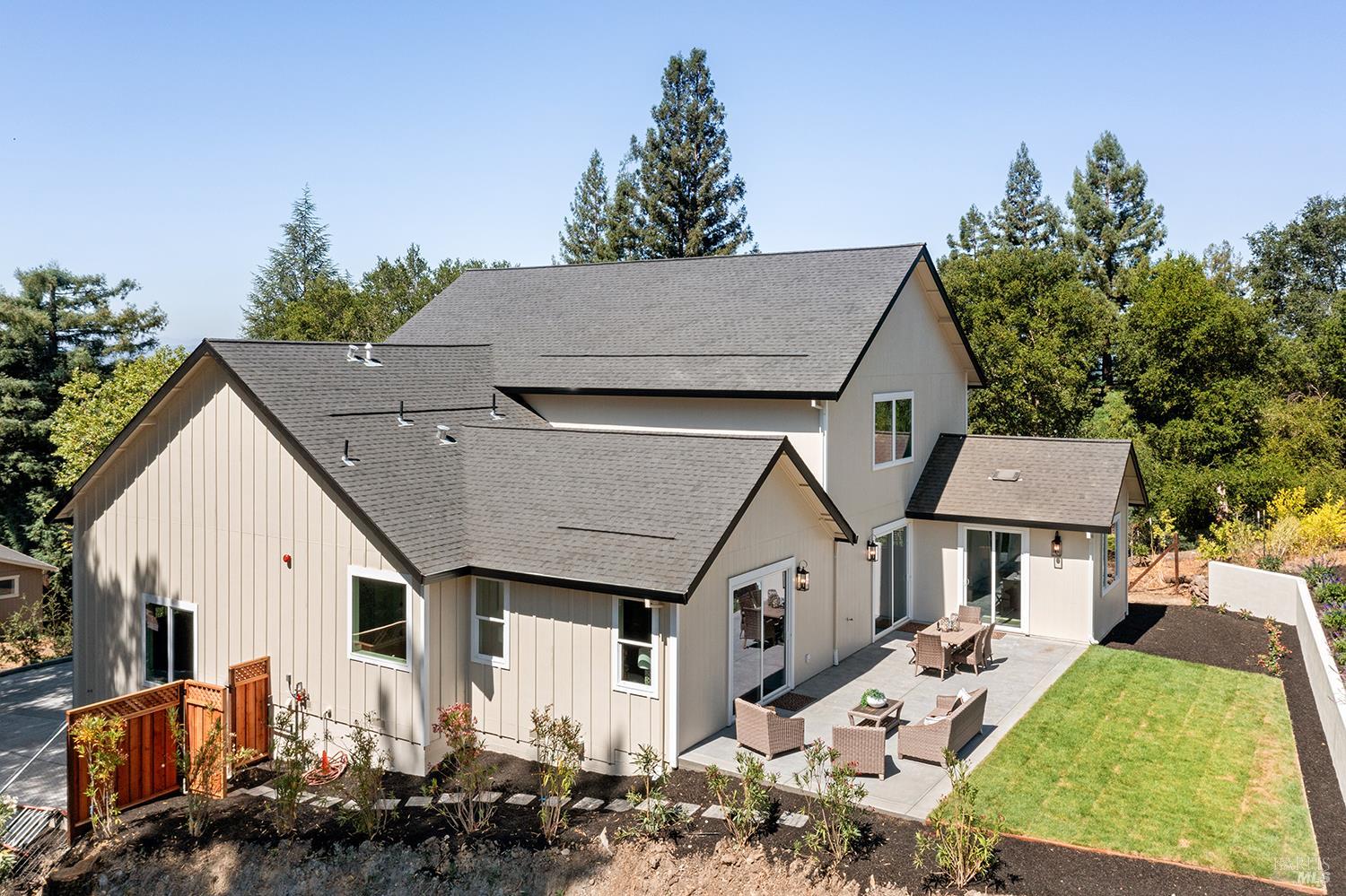 Detail Gallery Image 48 of 55 For 647 Greenview Dr, Santa Rosa,  CA 95403 - 4 Beds | 3 Baths