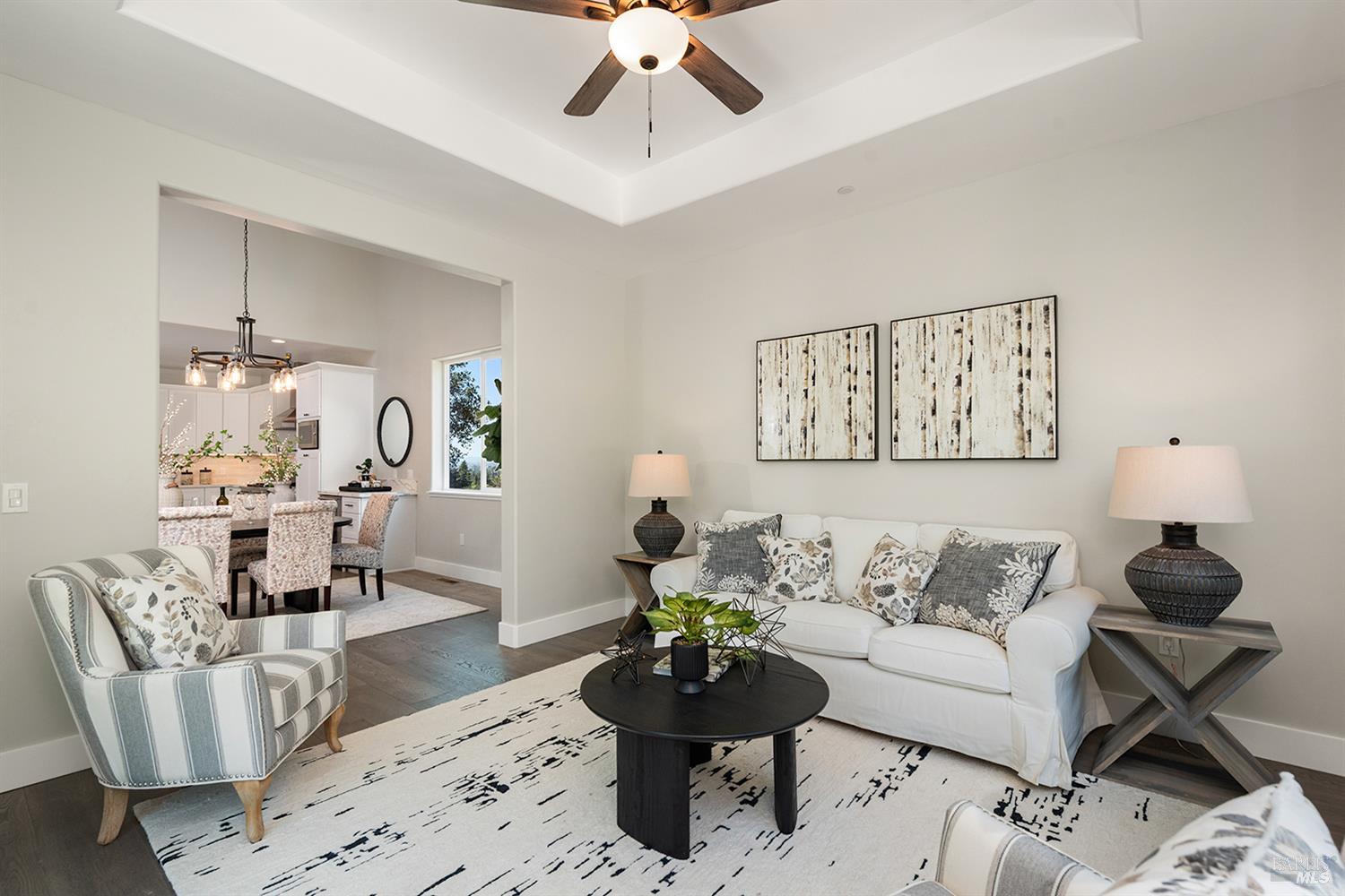 Detail Gallery Image 17 of 55 For 647 Greenview Dr, Santa Rosa,  CA 95403 - 4 Beds | 3 Baths