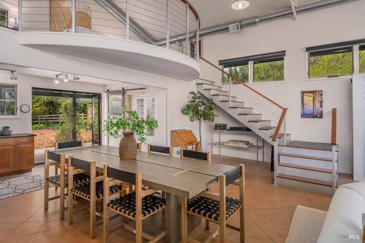 Detail Gallery Image 38 of 82 For 3061 Cuttings Wharf Rd, Napa,  CA 94559 - 4 Beds | 3 Baths
