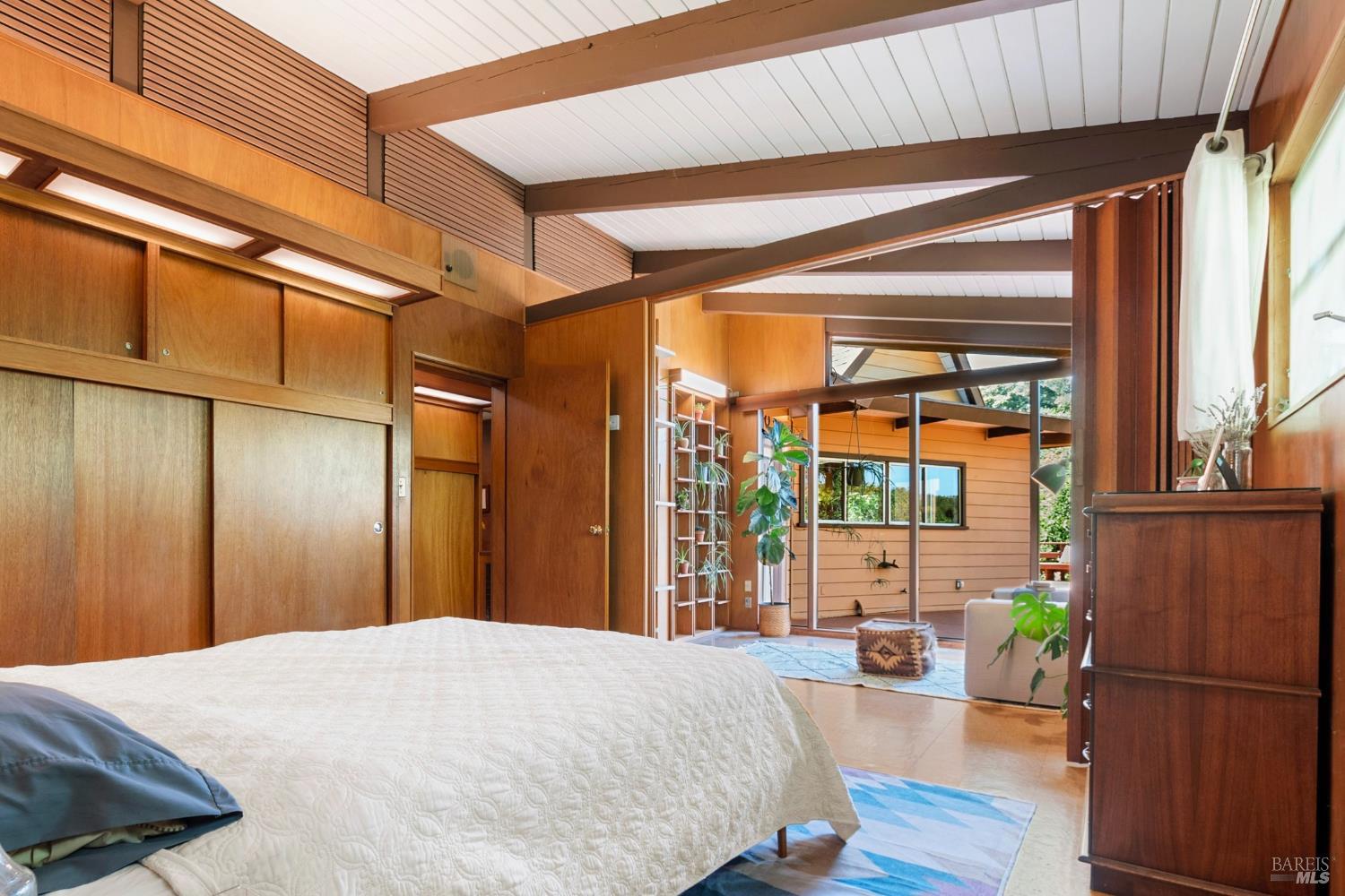 Detail Gallery Image 33 of 52 For 2140 Hyland Ct, Santa Rosa,  CA 95404 - 3 Beds | 2 Baths