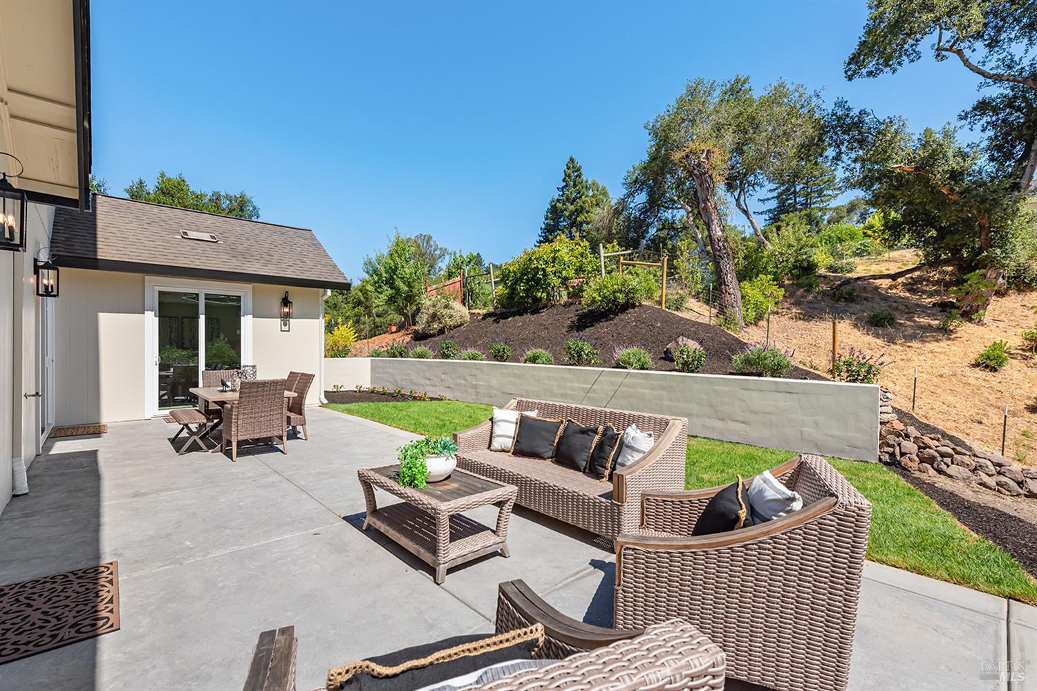 Detail Gallery Image 46 of 55 For 647 Greenview Dr, Santa Rosa,  CA 95403 - 4 Beds | 3 Baths