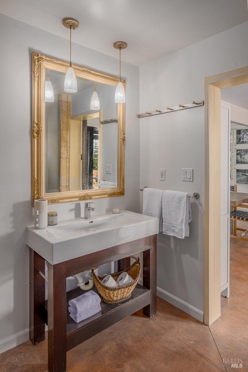 Detail Gallery Image 40 of 82 For 3061 Cuttings Wharf Rd, Napa,  CA 94559 - 4 Beds | 3 Baths